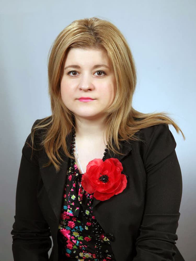 Andoni Oxana – Profesor de limbi străine